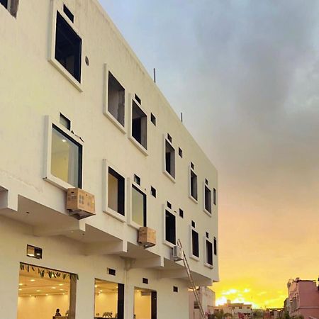 Hotel Dc Signature Jabalpur Exterior foto